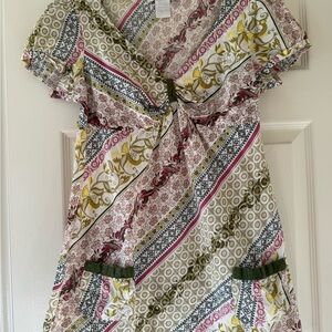 Charlotte Russe Multicolor Patterned V-Neck Top